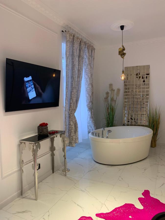 Tiltu 5 Jacuzzi Apartment Клайпеда Экстерьер фото